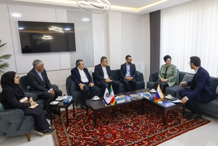 دیدار تعدادی از هیات نمایندگان اتاق بازرگانی چهارمحال و بختیاری با لیانا عایشه عثمان_ رئیس مرکز دیپلماسی عمومی بریکس پلاس