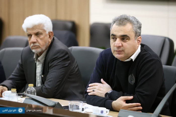 تنها باید یک نرخ ارز رسمی در کشور وجود داشته باشد